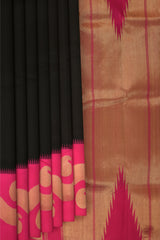 Black Kanchipuram Silk Saree with Plain on the body with Ganga Jamuna Border (1 side green, 1 side pink) border and Pink 8 Kol Pallu with Seepu Reku with bold temple