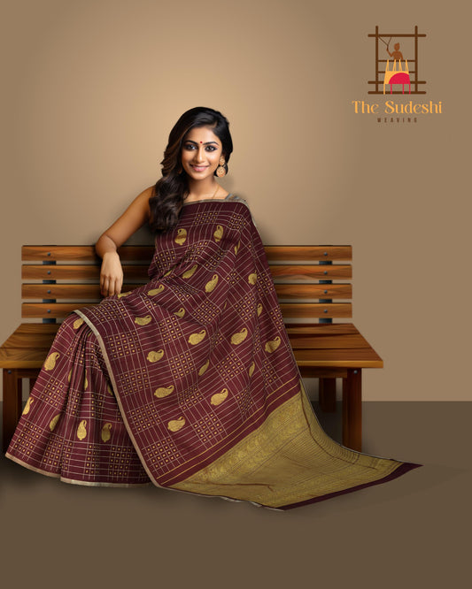 Maroon Kanchipuram Silk Saree with Checks Borderless saree body with Contrast border and Grand Maroon Pallu with Peacocks, Elephant and Rudraksham Checks