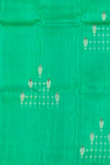 Elegant Sea Green Kanchipuram Silk Saree with Borderless Motif Design