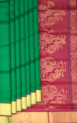 Dark Green Kanchipuram Silk Saree with Exquisite Threadwork Bhutta - A Regal Ensemble
