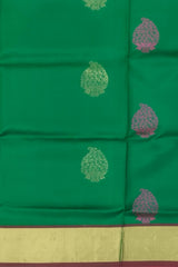 Dark Green Kanchipuram Silk Saree with Exquisite Threadwork Bhutta - A Regal Ensemble