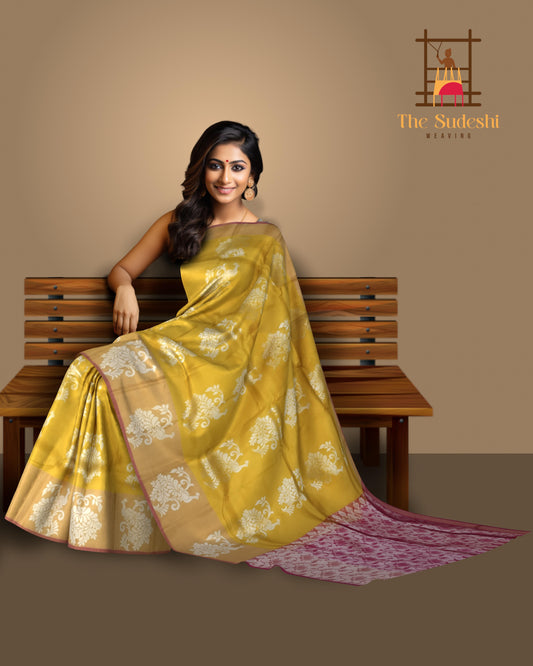 Mustard Yellow Borderless Red Pallu Large Silver Butta Kanchipuram Silk Saree