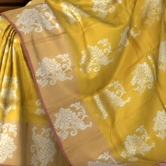 Mustard Yellow Borderless Red Pallu Large Silver Butta Kanchipuram Silk Saree