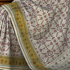 Off White Single Ikat Rajkot Patola Saree with Manekchowk Design