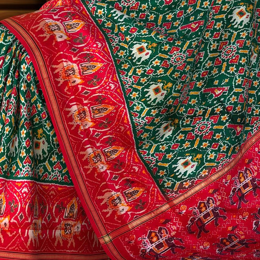 Dark Green and Red Patola Design Single Ikat Handloom Pochampally Saree