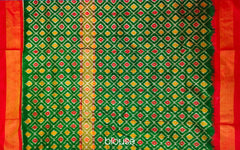 White and Red Ambari Design Single Ikat Handloom Pochampally Saree