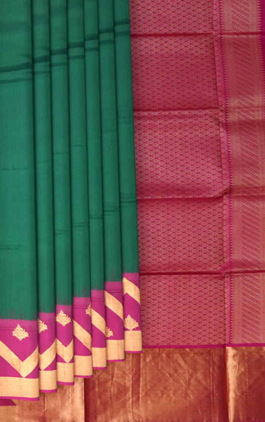 Green Uppada Sarees with Plain Body and Pink Pallu