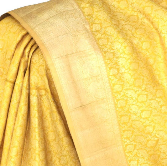 How to Clean a Kanjivaram Silk Saree: Washing, Dry Cleaning, and Other Methods