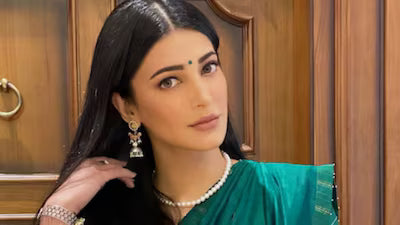 Shruti Haasan’s Cotton Saree Airport Look Sets Chic Monsoon Style Inspiration