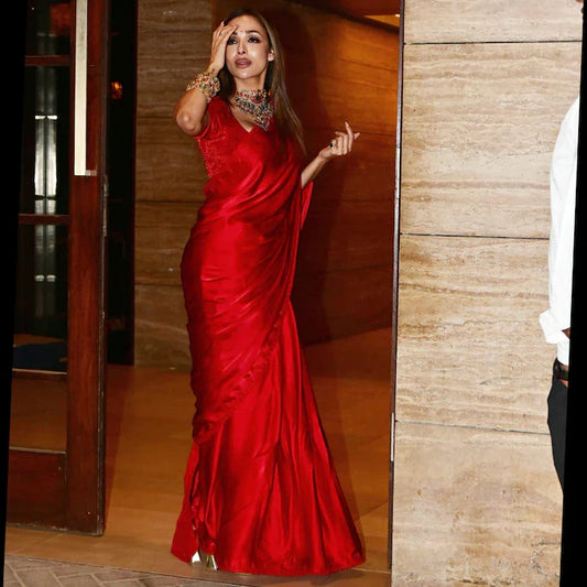 Malaika Arora Stuns in a Metallic Saree That Redefines Glamour and Grace
