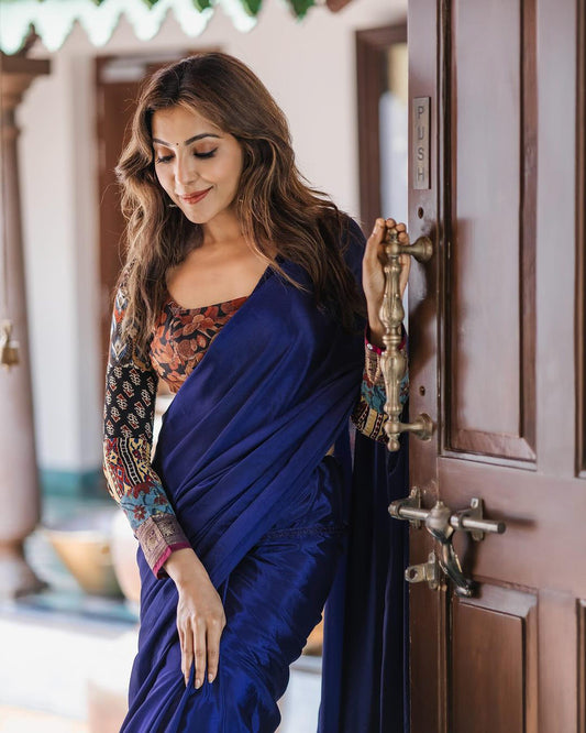 Parvati Nair's Stunning Saree Elegance