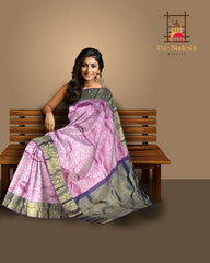 Pink Jacquard Kanchipuram Silk Saree with Navy Blue Annam Border – Grace Meets Grandeur in Traditional Weave