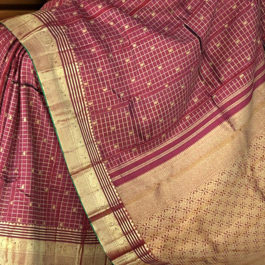 Maroon Kanchipuram Silk Saree with Mango Motif Checks and Annam Border – A Drape of Tradition and Divinity