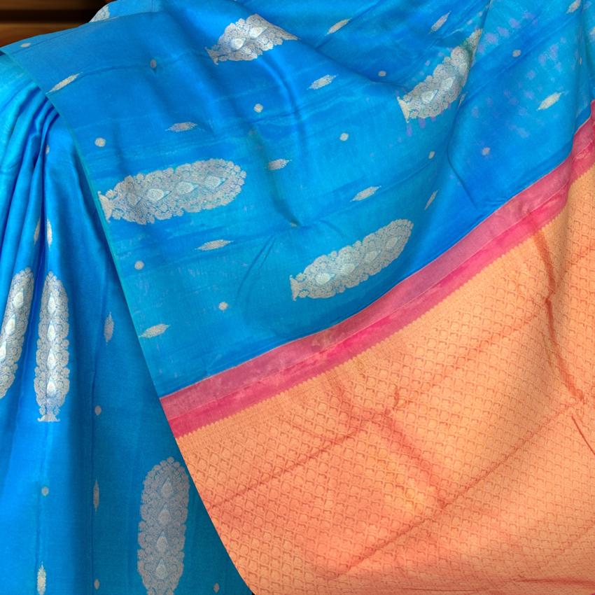 Classic Blue Kanchipuram Silk Saree with Vairaoosi Motif Weave