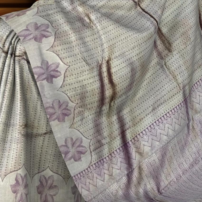 Purple Vertical Jacquard Kanchipuram Silk Saree with Floral Border