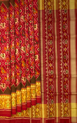 Red Maroon Nari Kunjar Patola Saree