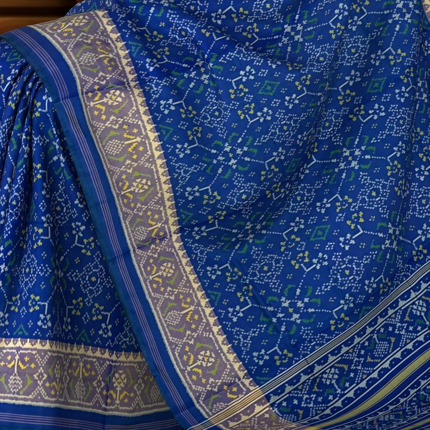 Single Ikat Rajkot Patola Saree in Green with Ramagreen Blue Navratna Border Pallu