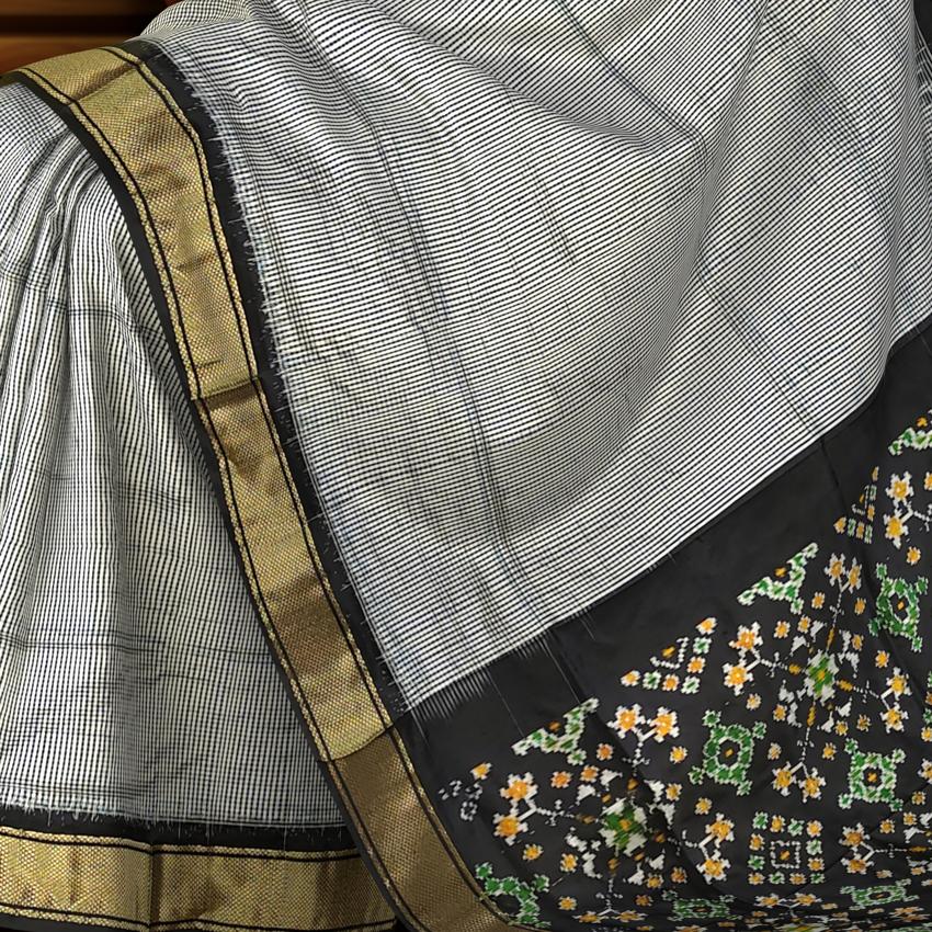 Black Pochampally Single Ikat Handloom Saree