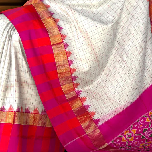 White Purple Pochampally Single Ikat Handloom Saree